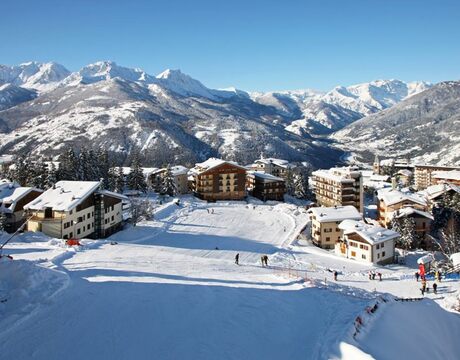ski chalets and hotels in Sauze d'Oulx Italy