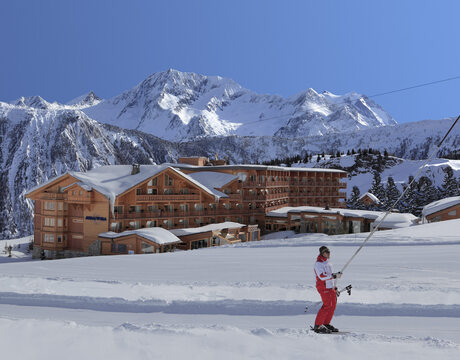 Ski in ski out hotels - the lovely Hotel Annapurna in Courchevel 1850